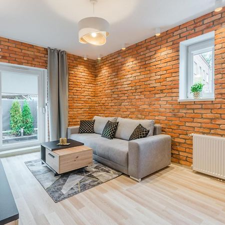 Apartament Ksiezycowy Z Ogrodem- โซพอต ภายนอก รูปภาพ